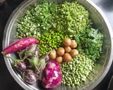 A picture of step 2 of Undhiyu.