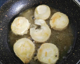 Foto del paso 6 de la receta: Tostas de morcilla y queso de cabra con cebolla caramelizada