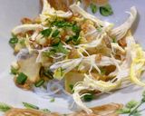 Foto langkah ke 5 dari resep Soto ayam santan.