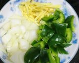 Hình bước làm 2 của món Bò xào cay