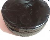 Foto langkah ke 5 dari resep Quadruple Chocolate Mud Cake.
