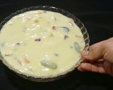 A picture of step 5 of Fruit custard.