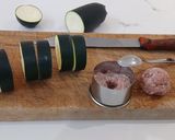 Foto del paso 2 de la receta: Hamburguesitas de Cerdo con Calabacín a la Plancha