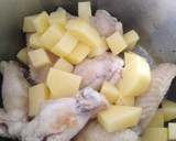 Foto del paso 3 de la receta: Guisado de pollo