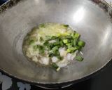 A picture of step 2 of Baingan bhartha.