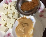 A picture of step 1 of Creamy Tomato Paneer.