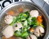 Foto langkah ke 5 dari resep Sop Wortel Kentang Baso Simple.