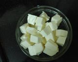 A picture of step 1 of Paneer Makhanwala.