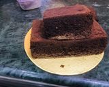 A picture of step 3 of Car cake.