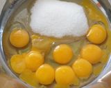 Foto langkah ke 1 dari resep Fruit cake/cake potong.