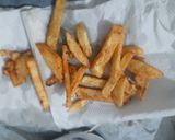 மினி பீட்சா உடன் உருளைக்கிழங்கு சிப்ஸ் (Mini pizza with urulaikilanku chips recipe in tamil) ரெசிபி ஸ்டேப் 7 புகைப்படம்