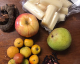 Foto del paso 1 de la receta: Ponche de frutas 🍇 (calientito)