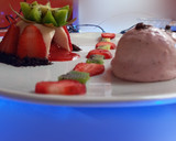 Foto del paso 10 de la receta: Gelatina sabor a coco con una salsa de fresa