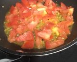 A picture of step 2 of Cheese, egg and tomato.