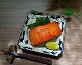 Hình bước làm 2 của món CÁ HỒI NƯỚNG Shiokoji