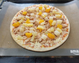 Foto del paso 7 de la receta: Pizza Margarita de pollo con Mix de fruta y queso