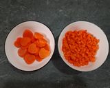Hình bước làm 1 của món Canh cải thảo cà rốt thịt viên