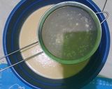 Foto langkah ke 3 dari resep Thousand Layer Crepe Cake.