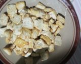 Foto langkah ke 2 dari resep Tumis Jamur Tahu Putih.