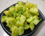 A picture of step 3 of Chatpate Dhaniya Ke Aloo.