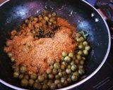A picture of step 5 of Pachhai Sundakkai Sadam.