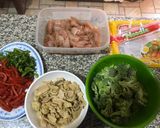A picture of step 5 of Chinese noodles.