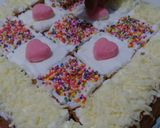 Foto langkah ke 4 dari resep Cake Potong Bolu Jadul Kekinian 🎂.