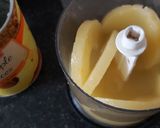 A picture of step 1 of Pineapple & lime blended drink.
