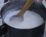 A picture of step 2 of Pista Ice Cream.