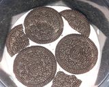 Hình bước làm 5 của món Oreo Giáng Sinh