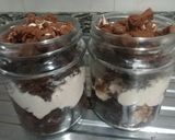 A picture of step 1 of Brownie jars.