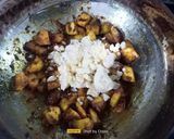 A picture of step 4 of Raw Mango Curry.