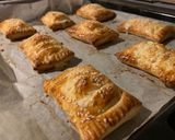 Zöldfűszeres sajtkrémes párna recept fázis 6 fotója