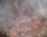 Foto del paso 3 de la receta: Colita de cuadril al vino blanco con hongo de pino