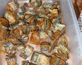 Foto langkah ke 1 dari resep 131. IKAN ASIN PEDAS ASAM MANIS🤤.