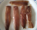 Foto del paso 1 de la receta: Ensalada templada de pimientos asados con lomos de sardina ahumados