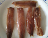 Foto del paso 1 de la receta: Ensalada templada de pimientos asados con lomos de sardina ahumados