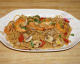 A picture of step 4 of Lo Mein Noodles with Stir-Fried Shrimp and Vegetables.