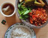Foto langkah ke 6 dari resep Sambal Cumi dan lalapan.
