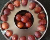 રવા ગુલાબજાંબુ (Rava Gulabjamun Recipe in Gujarati) રેસીપી સ્ટેપ5ફોટો