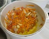 Foto langkah ke 2 dari resep Bihun Ayam Kecap.
