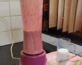 A picture of step 2 of Oats Banana Smoothie.