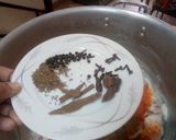 A picture of step 10 of Kache Ghosht Ki Biryani.