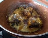 A picture of step 2 of Mudhi Ghanto (Fish head and ChickPea Curry.