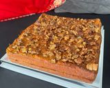 A picture of step 5 of Oat Cake with Walnuts, Apples, and Carrots.
