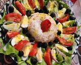 صورة لخطوة 5 من وصفة سلاطة فاخرة بصلصة الثوم الرهيبة😋