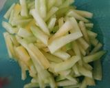Foto langkah ke 1 dari resep Tumis Kulit Semangka.