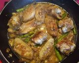 Foto del paso 4 de la receta Alitas de pollo al ajillo