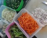 A picture of step 4 of Singaporean rice in desi style.