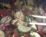 Foto del paso 3 de la receta: Revuelto de Calabacín con Salchichas